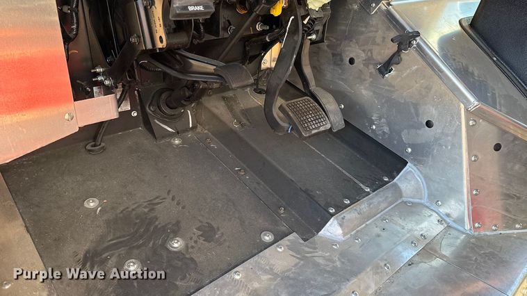 image for item ES5872 2021 Ford F59 delivery truck