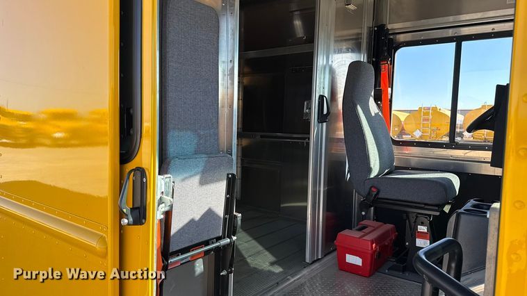 image for item ES5872 2021 Ford F59 delivery truck