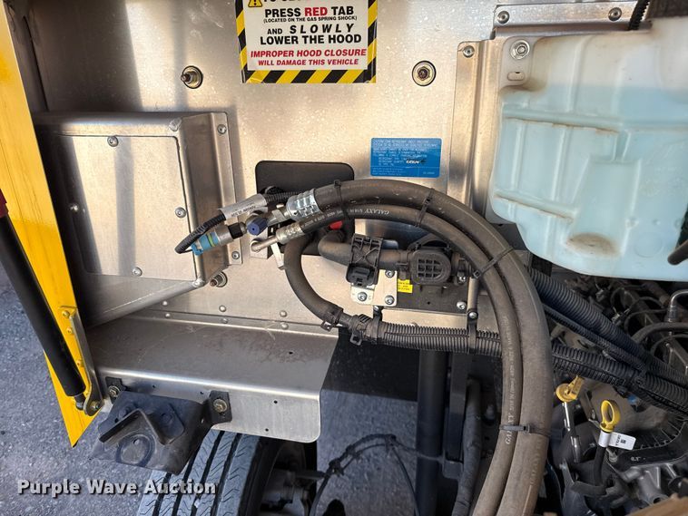 image for item ES5872 2021 Ford F59 delivery truck