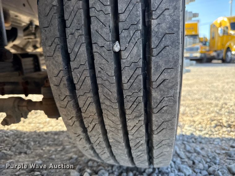 image for item ES5872 2021 Ford F59 delivery truck