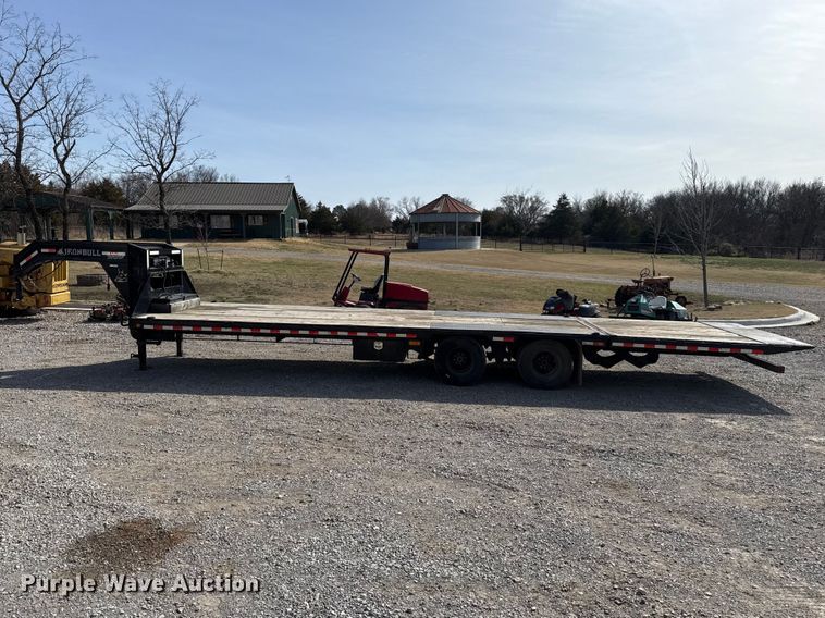 image for item ES5879 2022 Norstar Trailers LLC Iron Bull hydraulic tail equipment trailer
