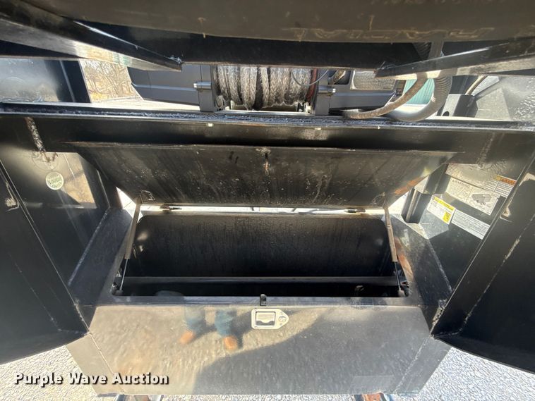 image for item ES5879 2022 Norstar Trailers LLC Iron Bull hydraulic tail equipment trailer