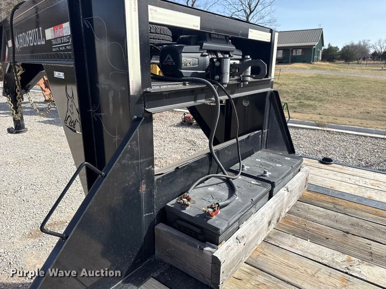 image for item ES5879 2022 Norstar Trailers LLC Iron Bull hydraulic tail equipment trailer