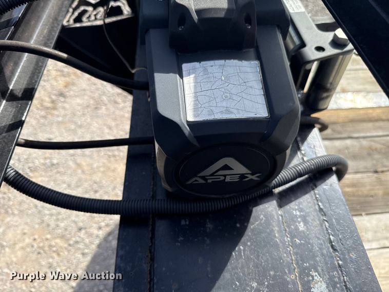 image for item ES5879 2022 Norstar Trailers LLC Iron Bull hydraulic tail equipment trailer