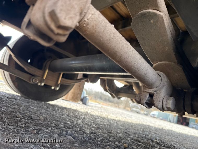 image for item ES5879 2022 Norstar Trailers LLC Iron Bull hydraulic tail equipment trailer