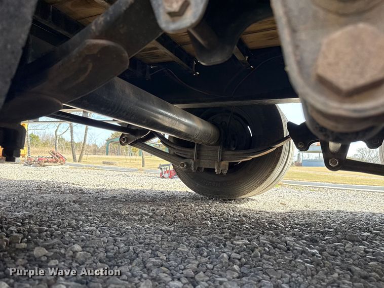 image for item ES5879 2022 Norstar Trailers LLC Iron Bull hydraulic tail equipment trailer