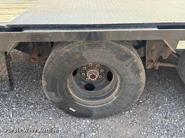 image for item ES5879 2022 Norstar Trailers LLC Iron Bull hydraulic tail equipment trailer