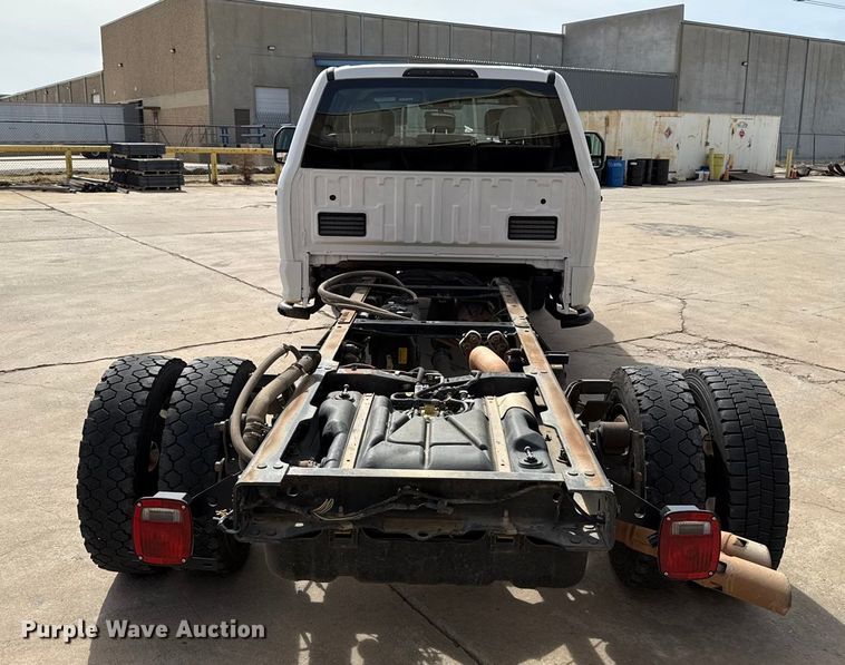 image for item ES5884 2019 Ford F550 truck cab and chassis