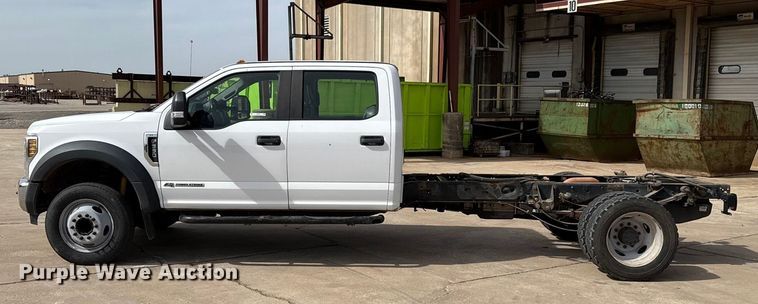 image for item ES5884 2019 Ford F550 truck cab and chassis