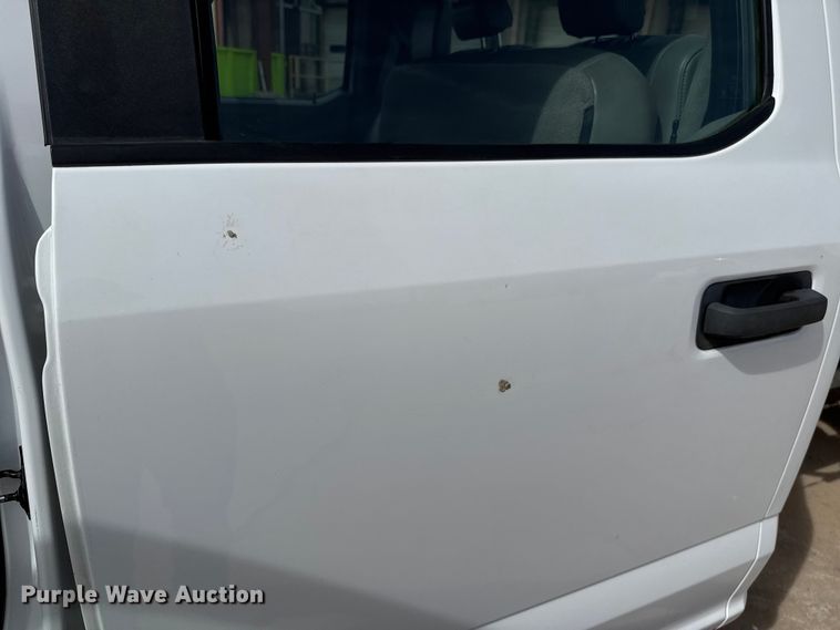 image for item ES5884 2019 Ford F550 truck cab and chassis