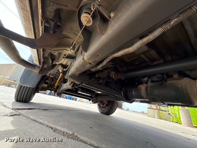 image for item ES5884 2019 Ford F550 truck cab and chassis