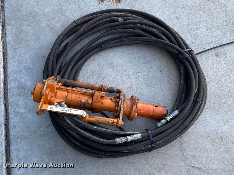 image for item ES5890 Skidril hydraulic post driver