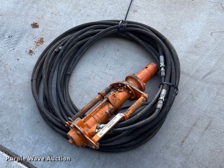 image for item ES5890 Skidril hydraulic post driver