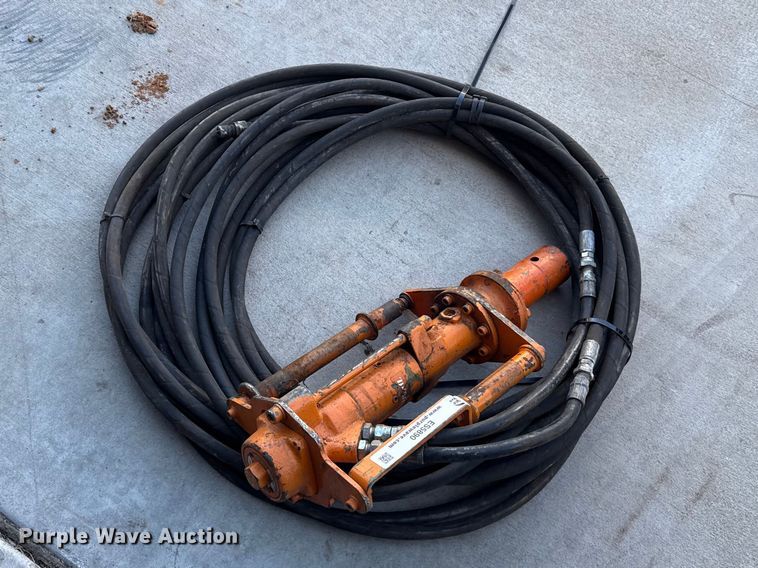 image for item ES5890 Skidril hydraulic post driver