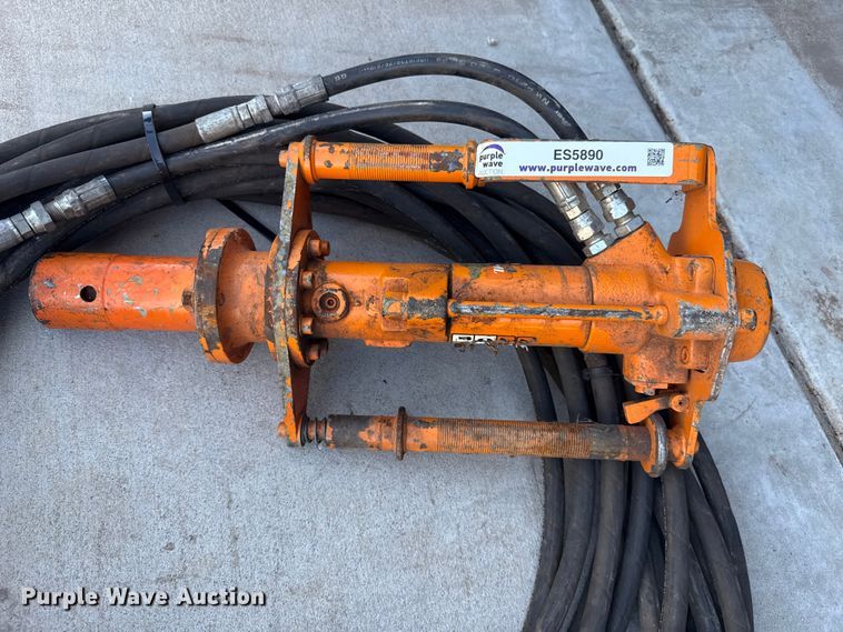 image for item ES5890 Skidril hydraulic post driver