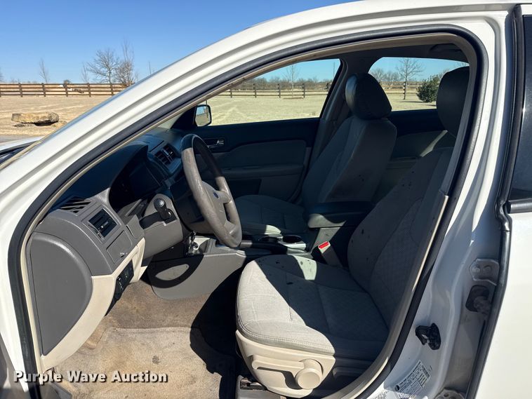 image for item ES5893 2012 Ford Fusion 