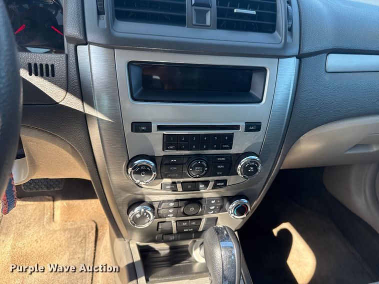 image for item ES5893 2012 Ford Fusion 