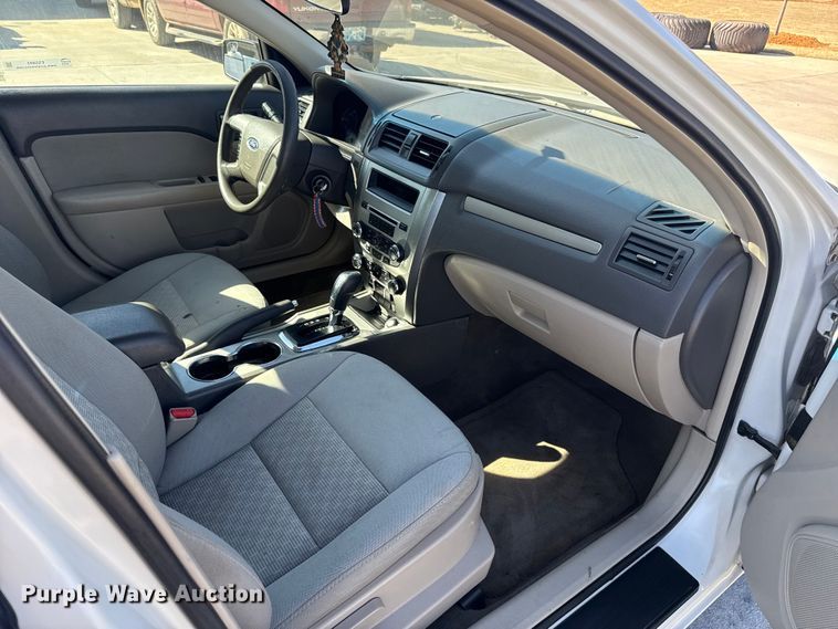 image for item ES5893 2012 Ford Fusion 