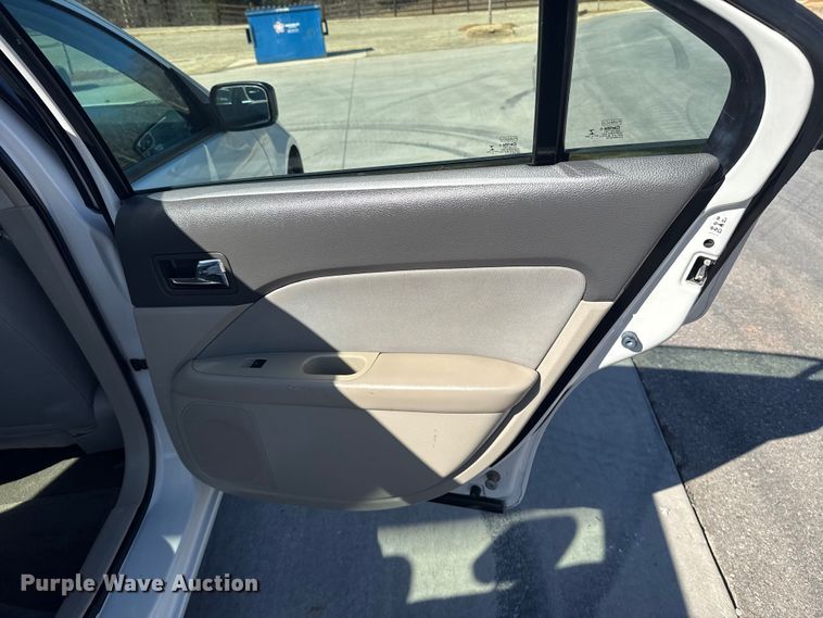 image for item ES5893 2012 Ford Fusion 