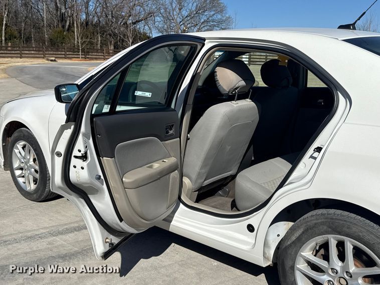 image for item ES5893 2012 Ford Fusion 