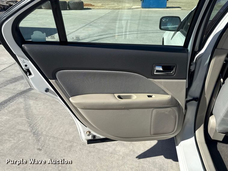 image for item ES5893 2012 Ford Fusion 