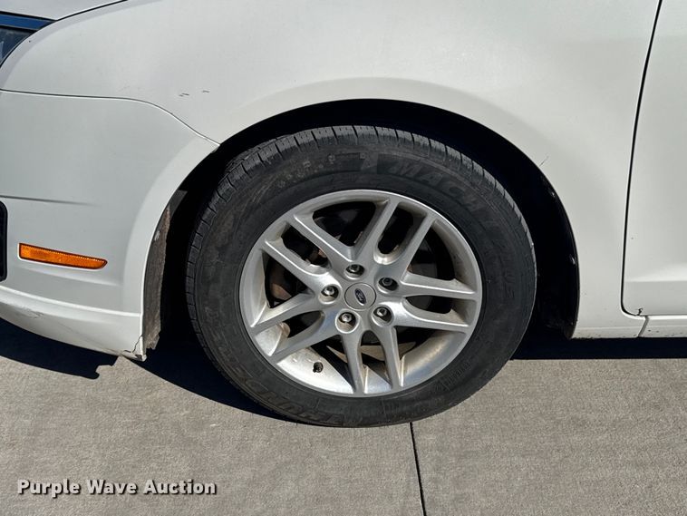 image for item ES5893 2012 Ford Fusion 