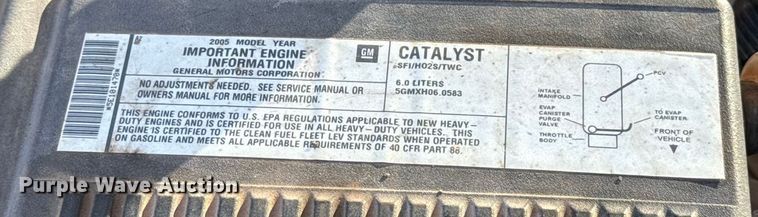 image for item ES5894 2005 Chevrolet Silverado 2500HD flatbed pickup truck