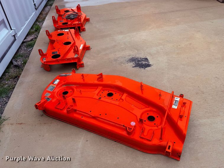 image for item ES5929 (3) Kubota mower decks