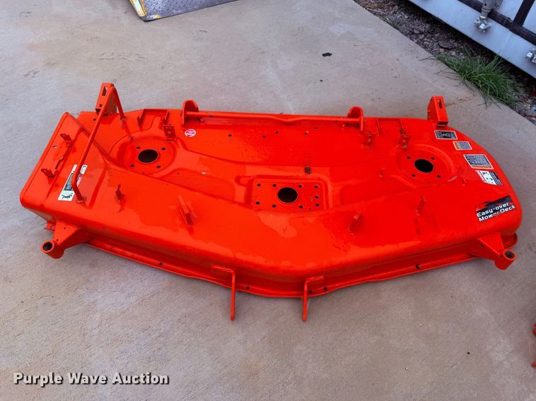 image for item ES5929 (3) Kubota mower decks