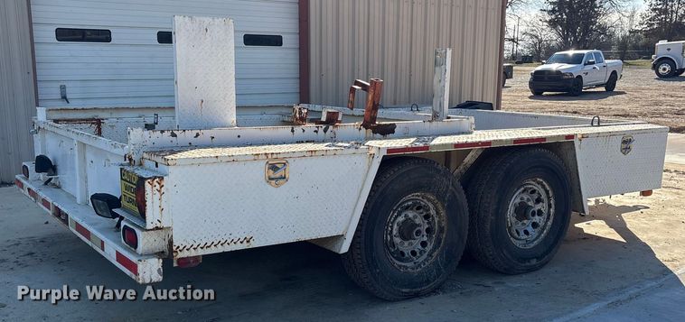 image for item ES8534 2003 TRUC Filter trailer utility trailer