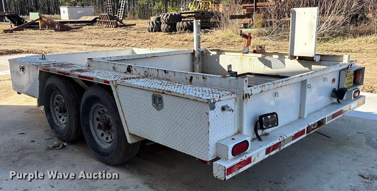image for item ES8534 2003 TRUC Filter trailer utility trailer