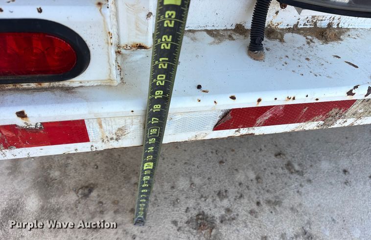 image for item ES8534 2003 TRUC Filter trailer utility trailer