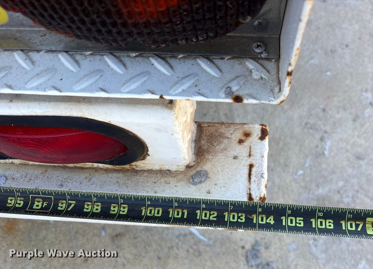 image for item ES8534 2003 TRUC Filter trailer utility trailer