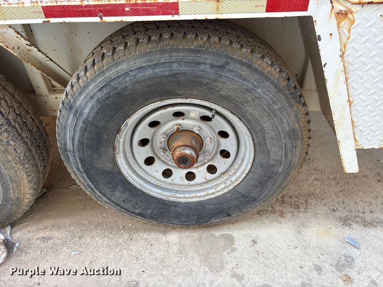 image for item ES8534 2003 TRUC Filter trailer utility trailer