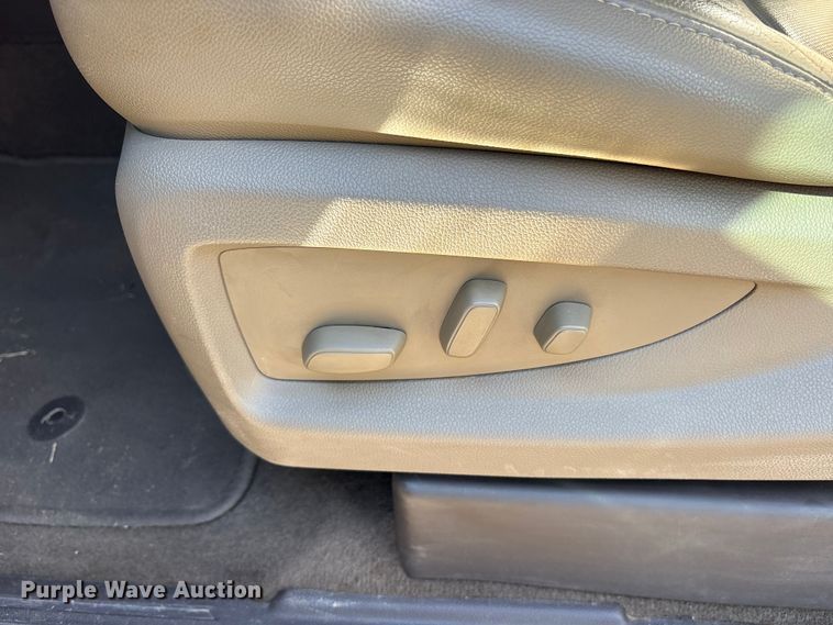 image for item ES8581 2018 GMC Sierra 1500 Crew Cab pickup truck