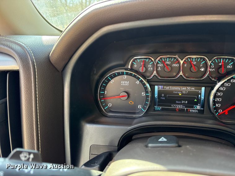 image for item ES8581 2018 GMC Sierra 1500 Crew Cab pickup truck