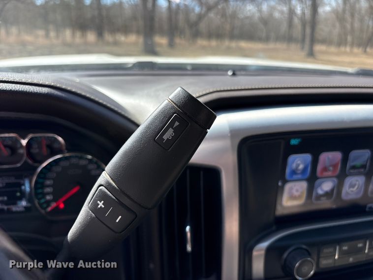 image for item ES8581 2018 GMC Sierra 1500 Crew Cab pickup truck