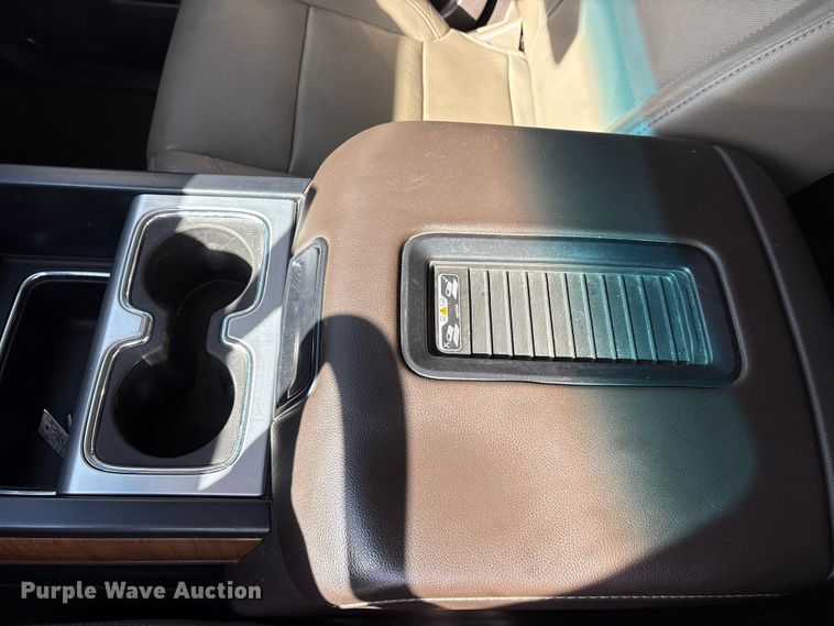 image for item ES8581 2018 GMC Sierra 1500 Crew Cab pickup truck