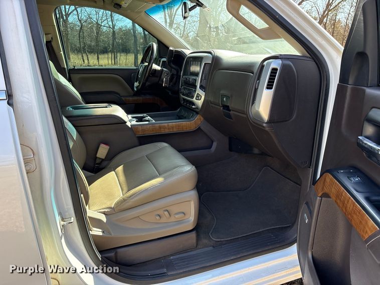 image for item ES8581 2018 GMC Sierra 1500 Crew Cab pickup truck