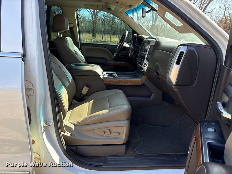 image for item ES8581 2018 GMC Sierra 1500 Crew Cab pickup truck