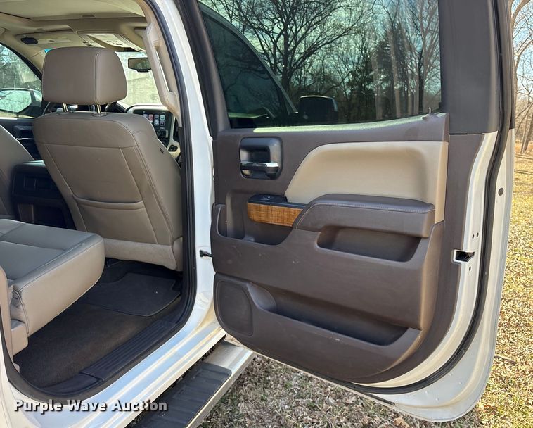 image for item ES8581 2018 GMC Sierra 1500 Crew Cab pickup truck