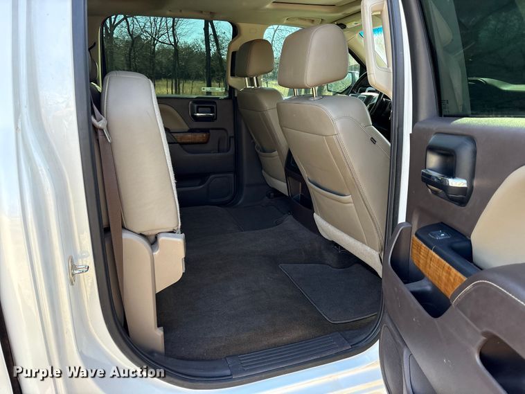 image for item ES8581 2018 GMC Sierra 1500 Crew Cab pickup truck