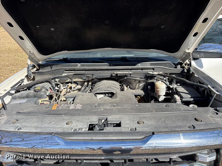 image for item ES8581 2018 GMC Sierra 1500 Crew Cab pickup truck