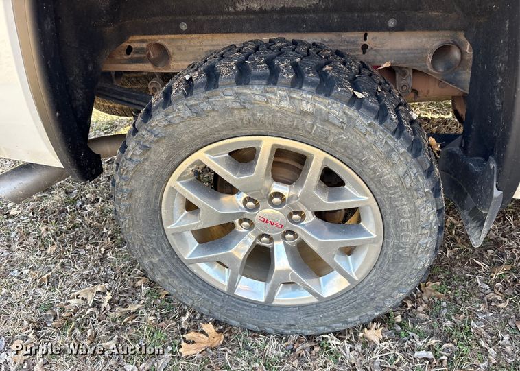 image for item ES8581 2018 GMC Sierra 1500 Crew Cab pickup truck