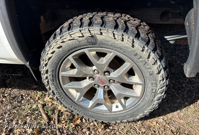 image for item ES8581 2018 GMC Sierra 1500 Crew Cab pickup truck