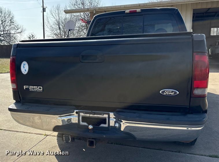 image for item ES8583 2000 Ford F250 Super Duty Ext. Cab pickup truck