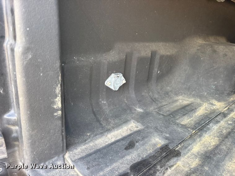 image for item ES8583 2000 Ford F250 Super Duty Ext. Cab pickup truck