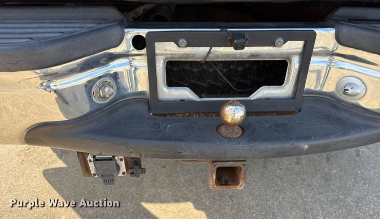 image for item ES8583 2000 Ford F250 Super Duty Ext. Cab pickup truck