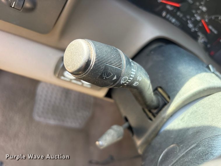 image for item ES8583 2000 Ford F250 Super Duty Ext. Cab pickup truck