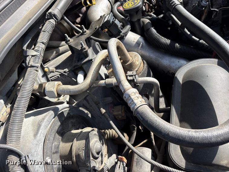 image for item ES8583 2000 Ford F250 Super Duty Ext. Cab pickup truck